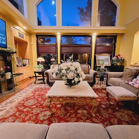 Villa Bellissimo Frantalia Kelowna Exterior photo