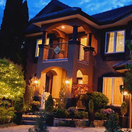 Villa Bellissimo Frantalia Kelowna Exterior photo